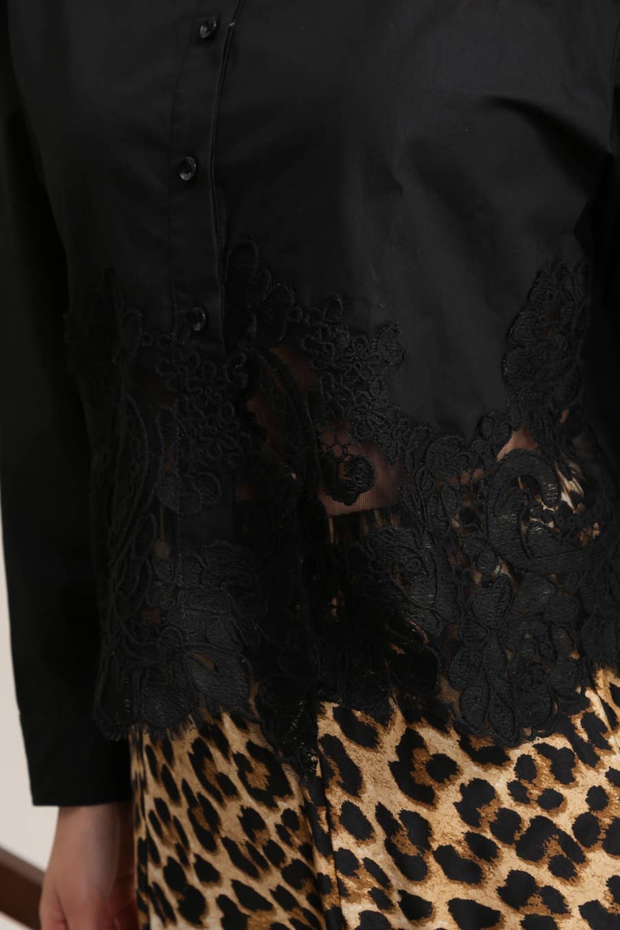 Cotton shirt with lace inserts
