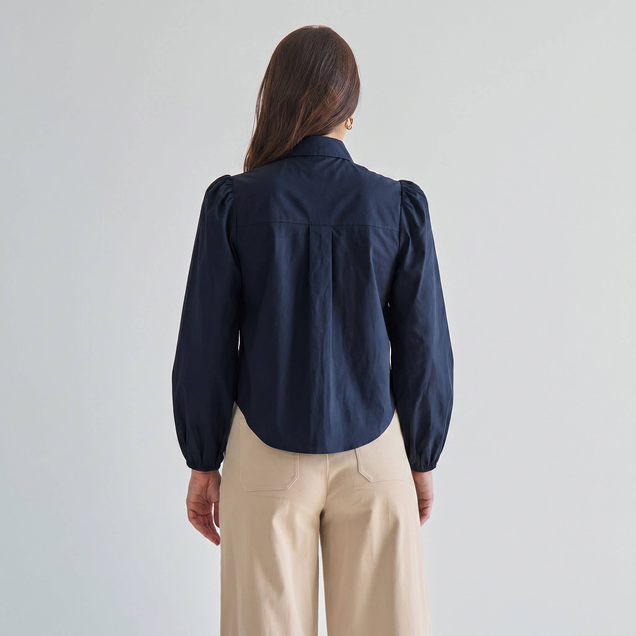 AT3430 Tie neck blouse