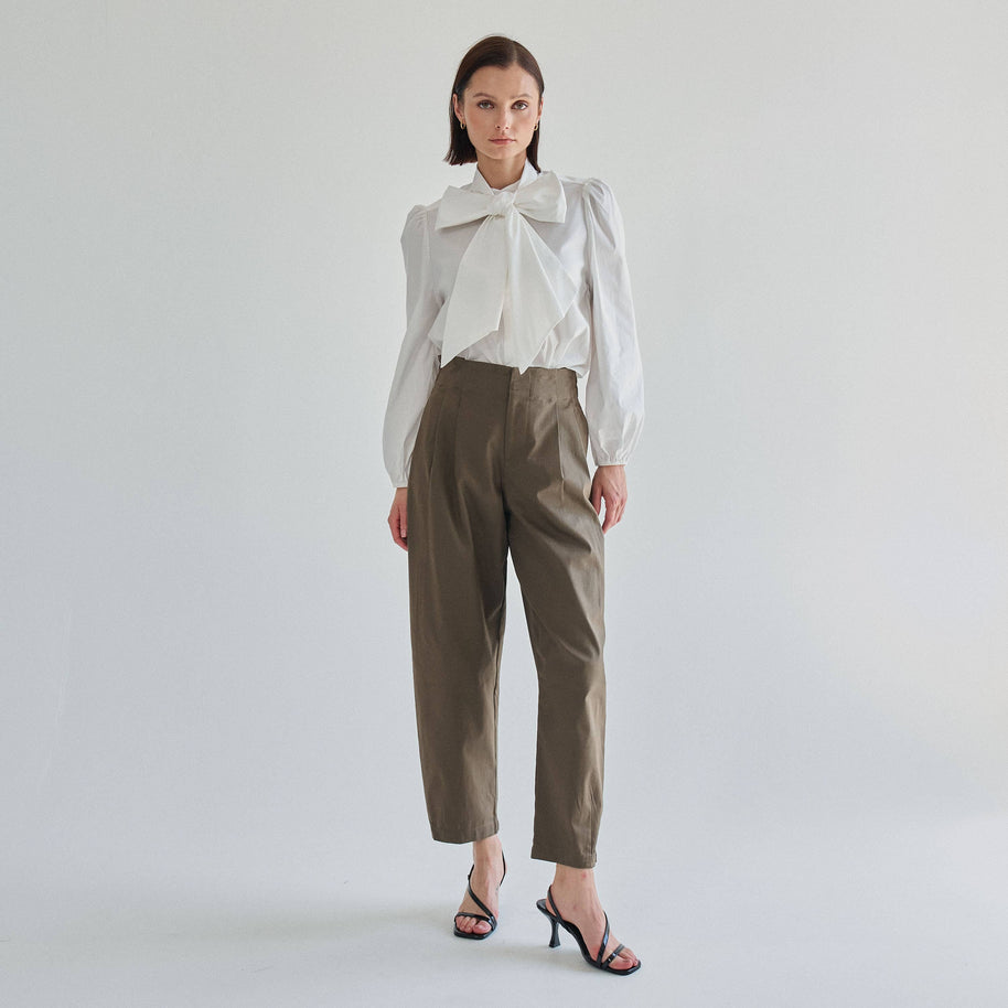 AT3430 Tie neck blouse