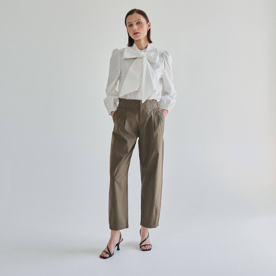 AT3430 Tie neck blouse