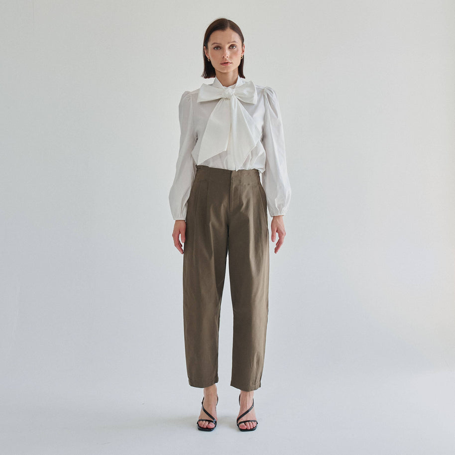 AT3430 Tie neck blouse