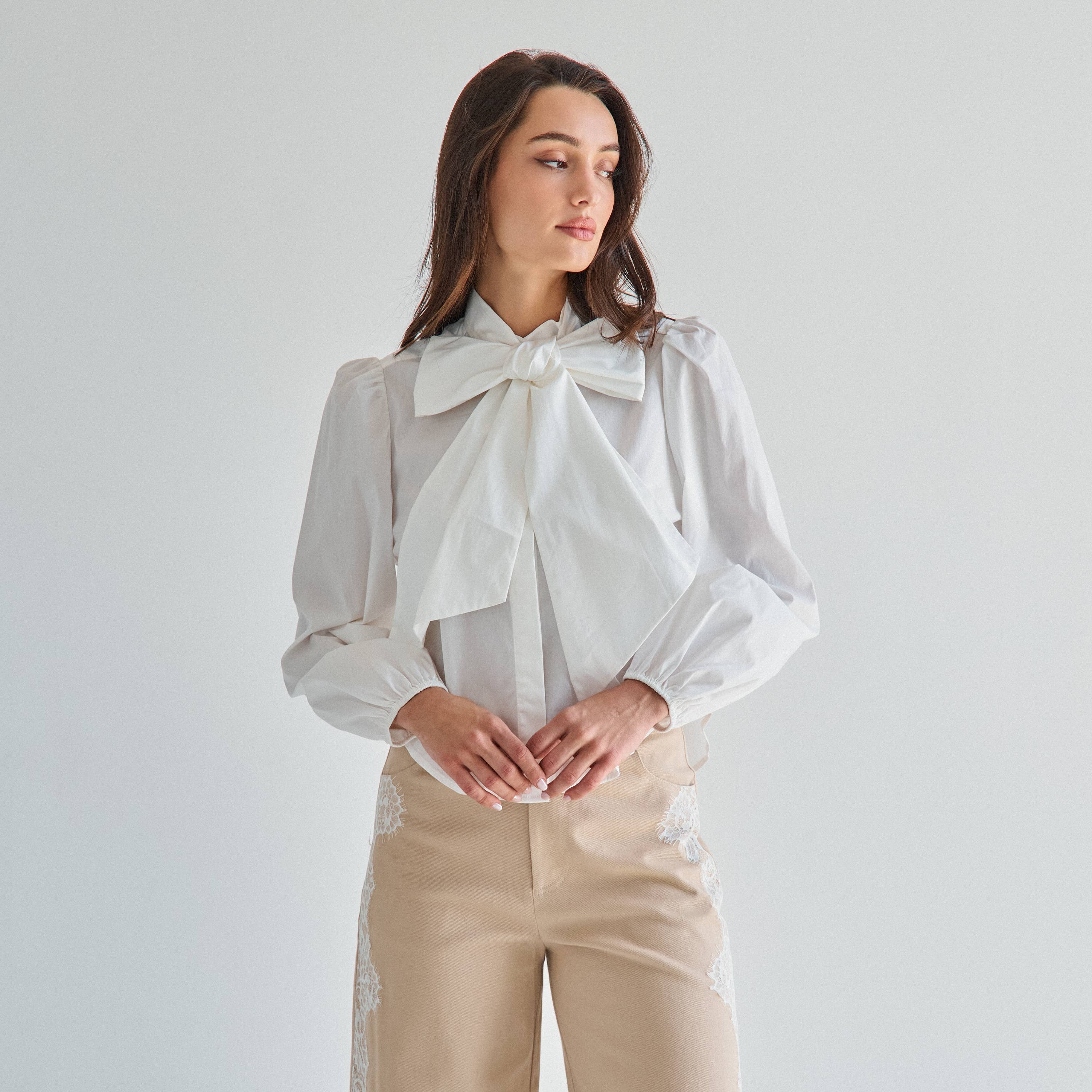 AT3430 Tie neck blouse