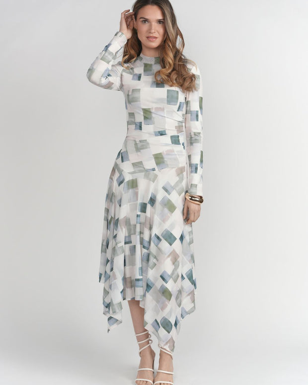 Side ruched asymmetrical waist mesh dress