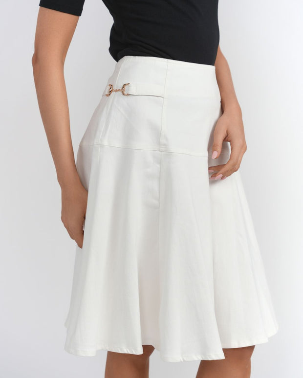 White denim buckle skirt