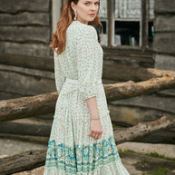 Queen dress