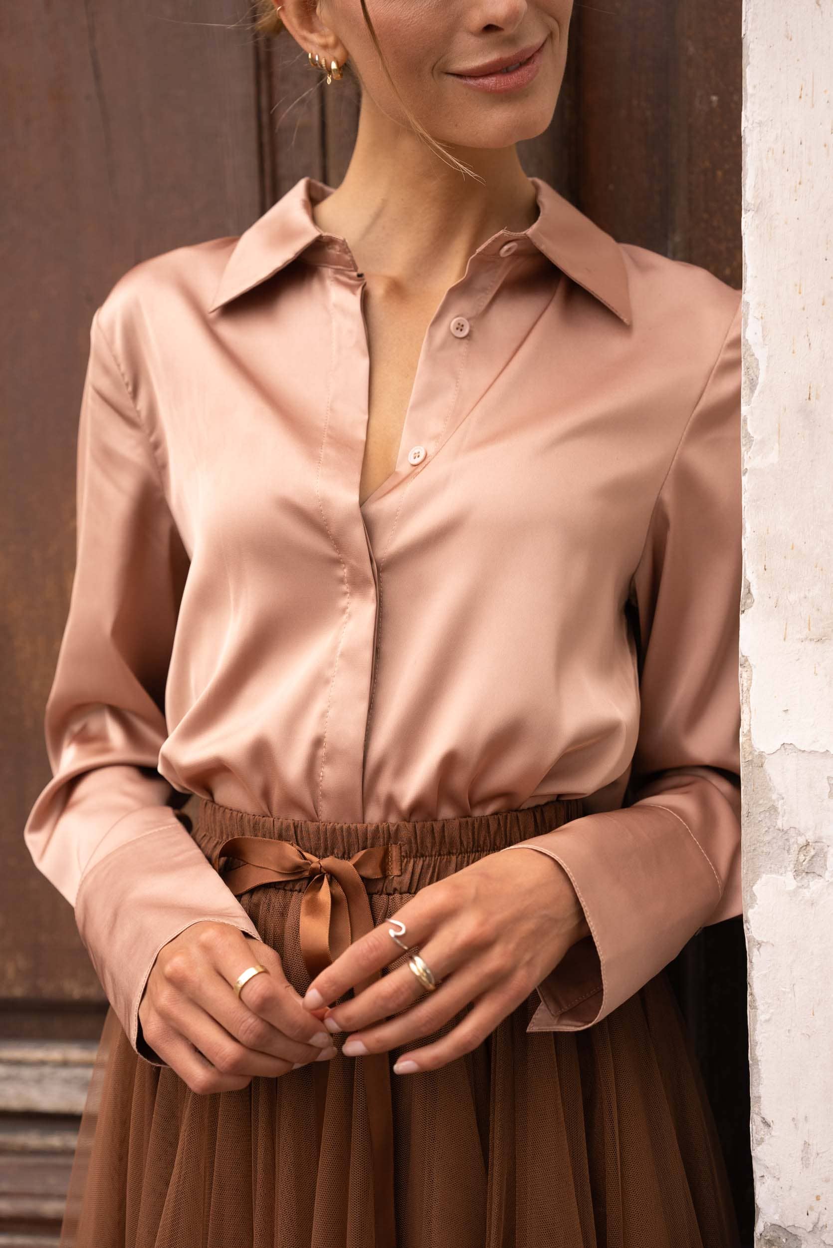 Léa satin shirt (S-M-L-XL) FW26 - CK08091: Black / 1S-1M-1L-1XL