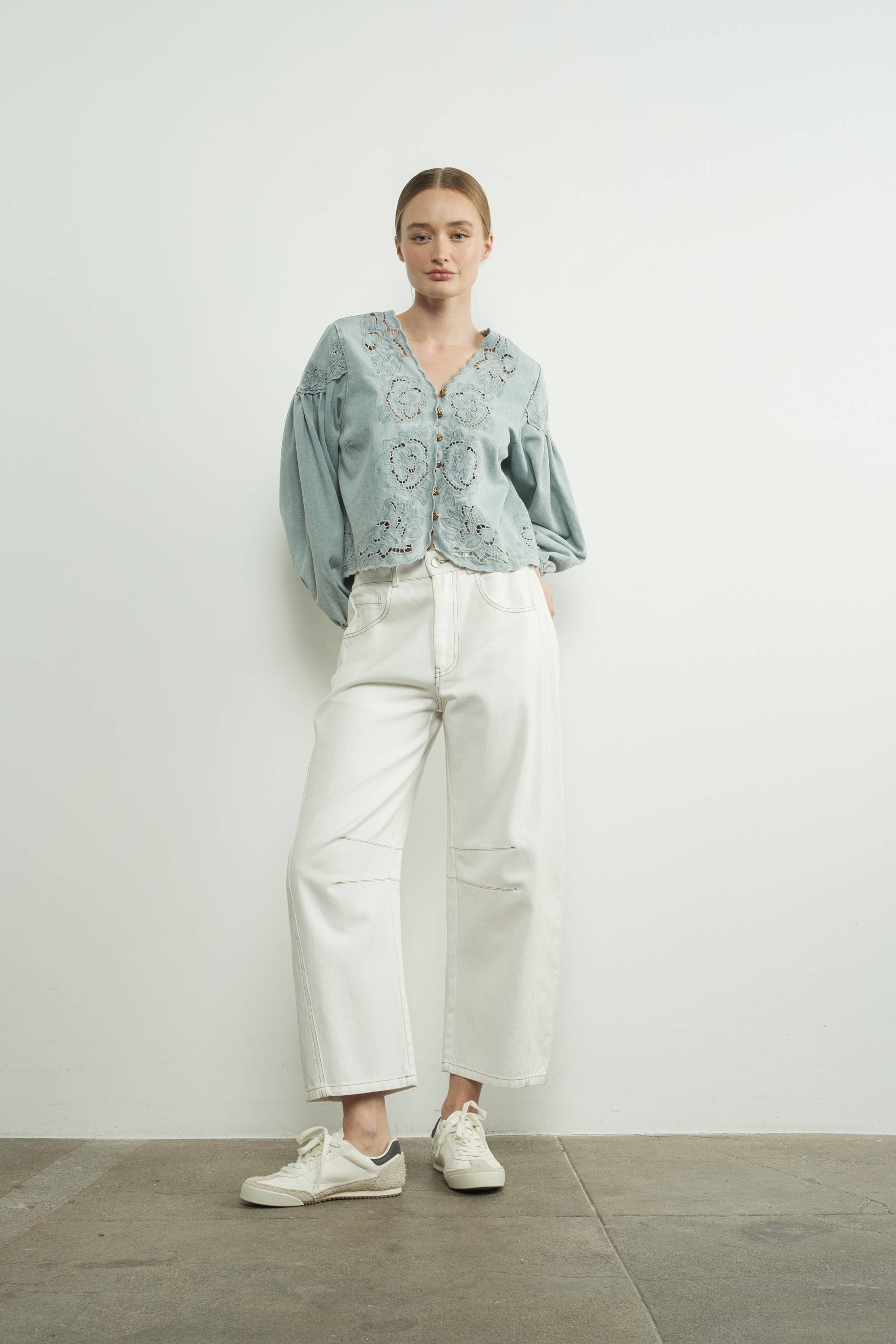 DENIM EMBROIDERY VOLUME SLEEVE BLOUSE TOP