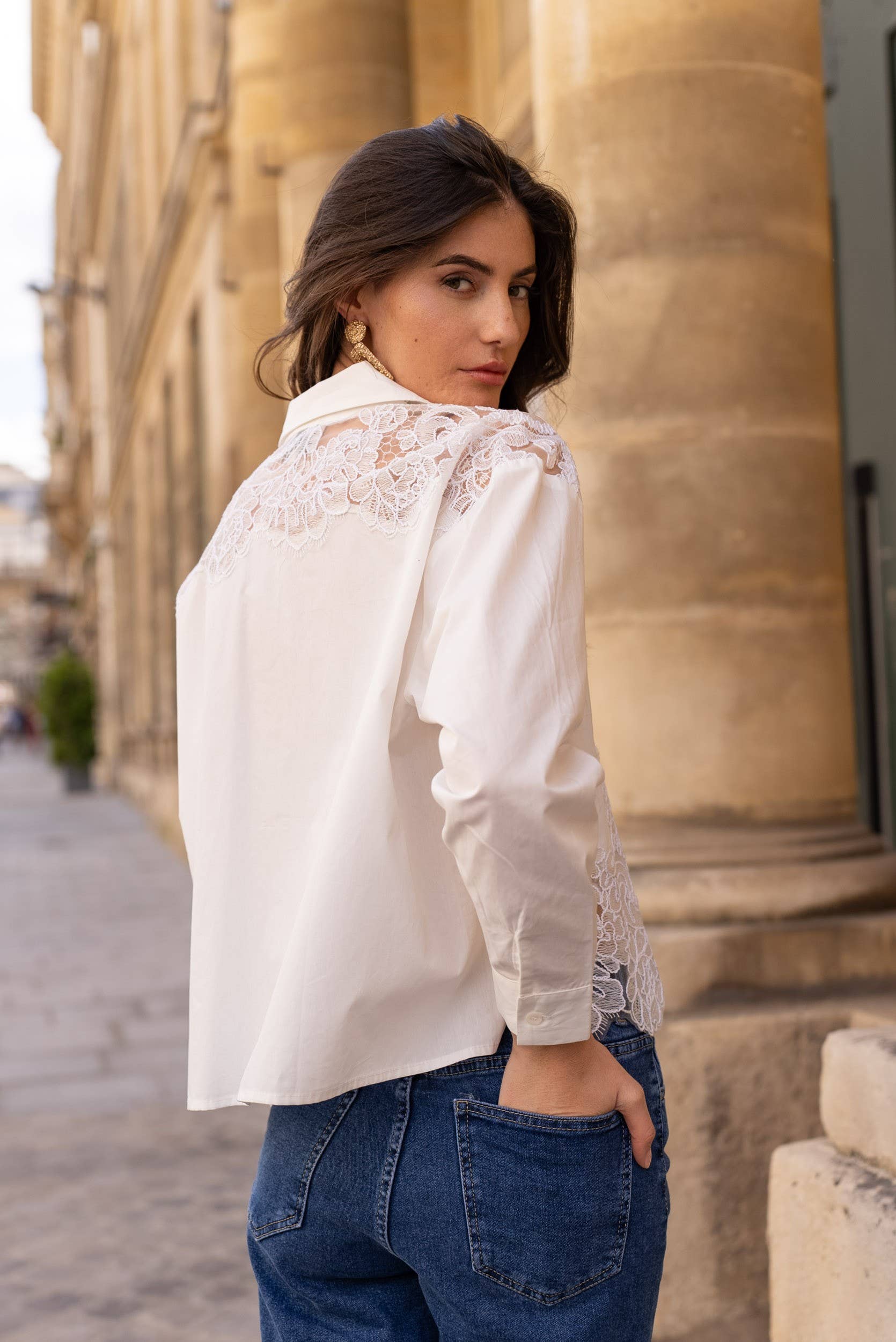 Cotton shirt with lace inserts