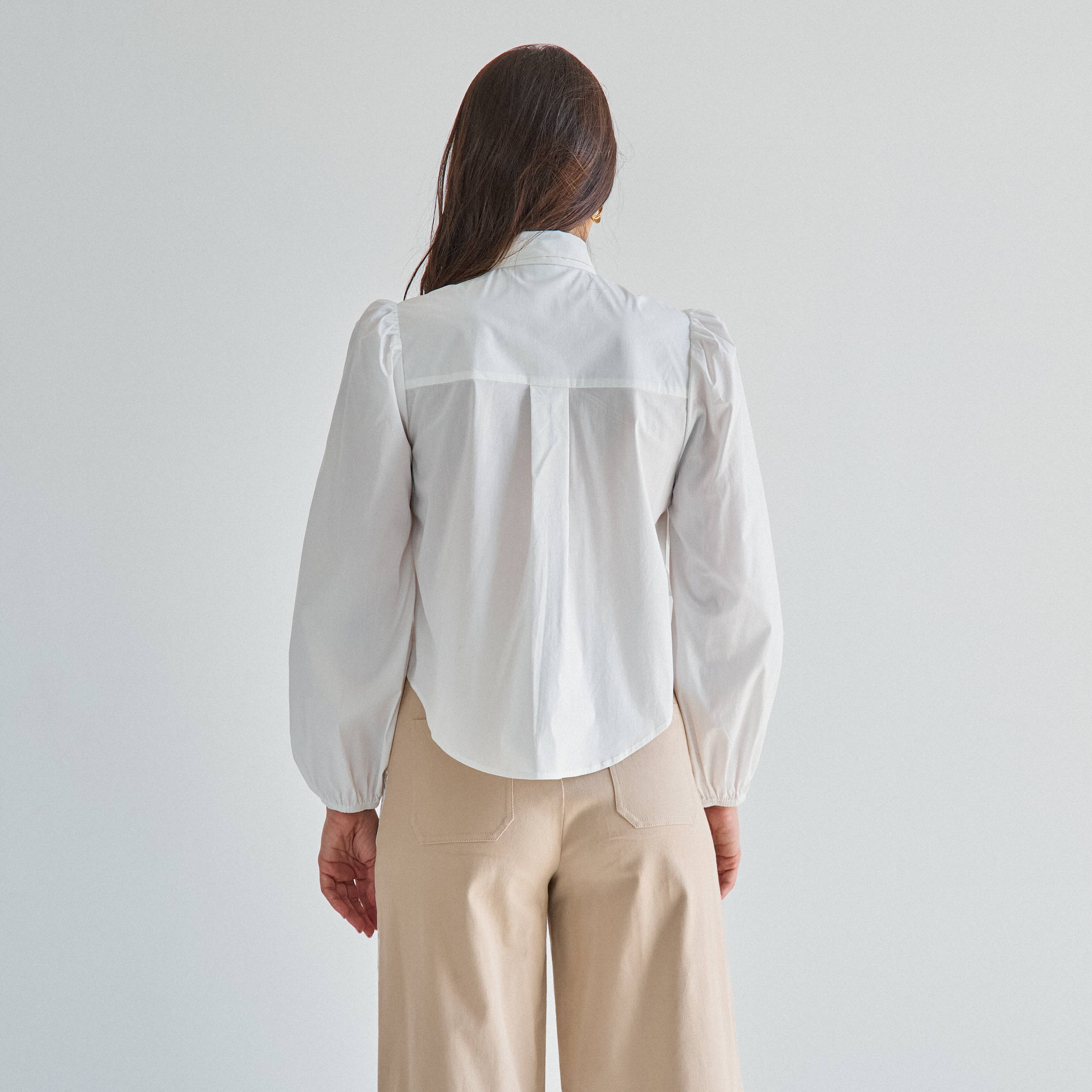 AT3430 Tie neck blouse