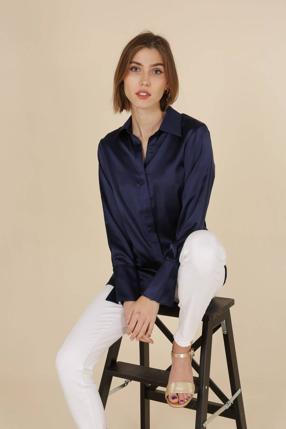 Léa satin shirt (S-M-L-XL) FW26 - CK08091: Black / 1S-1M-1L-1XL