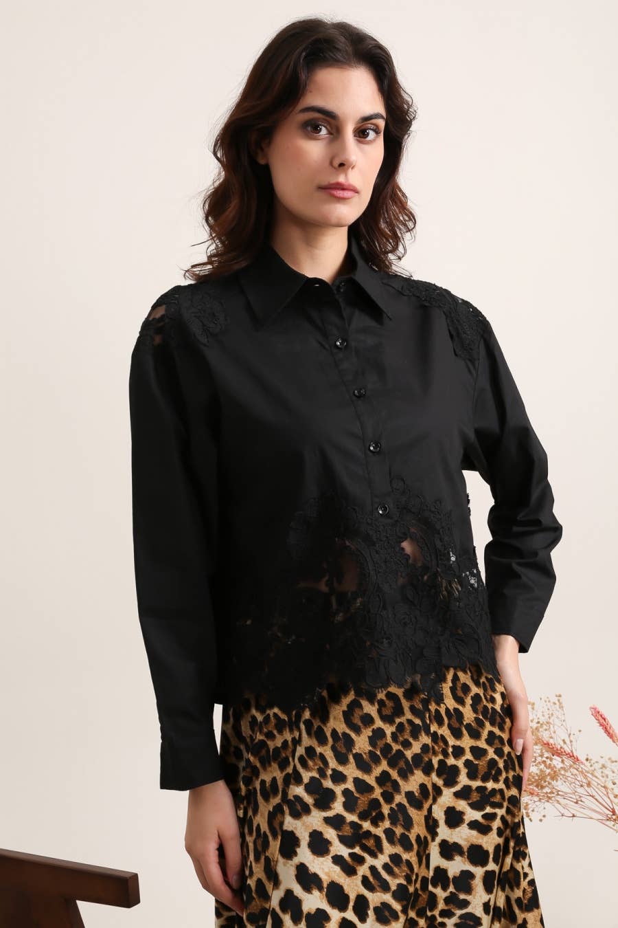 Cotton shirt with lace inserts