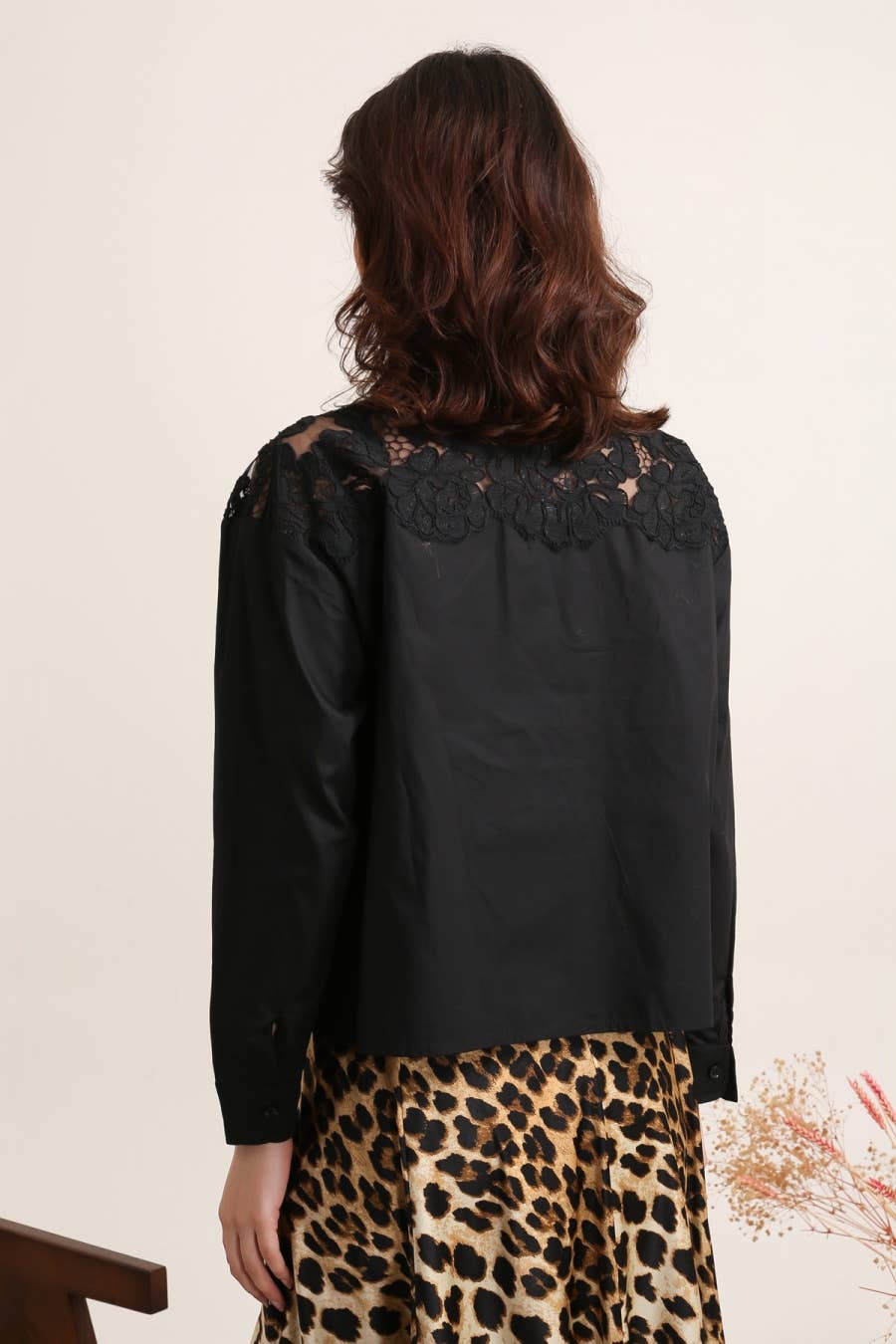 Cotton shirt with lace inserts